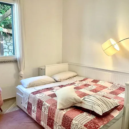 Semesterbostad Apt. Sestini By Agenzia Solturelba *
